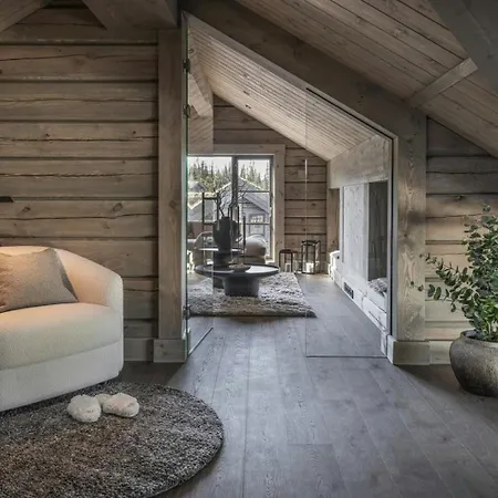 Dom wakacyjny Timber With Slope And Sauna Favang