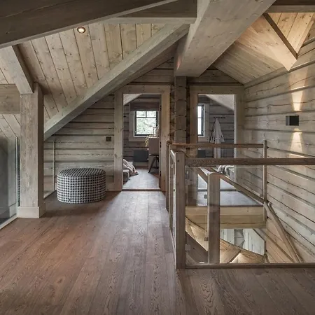 Timber With Slope And Sauna Dom wakacyjny Favang
